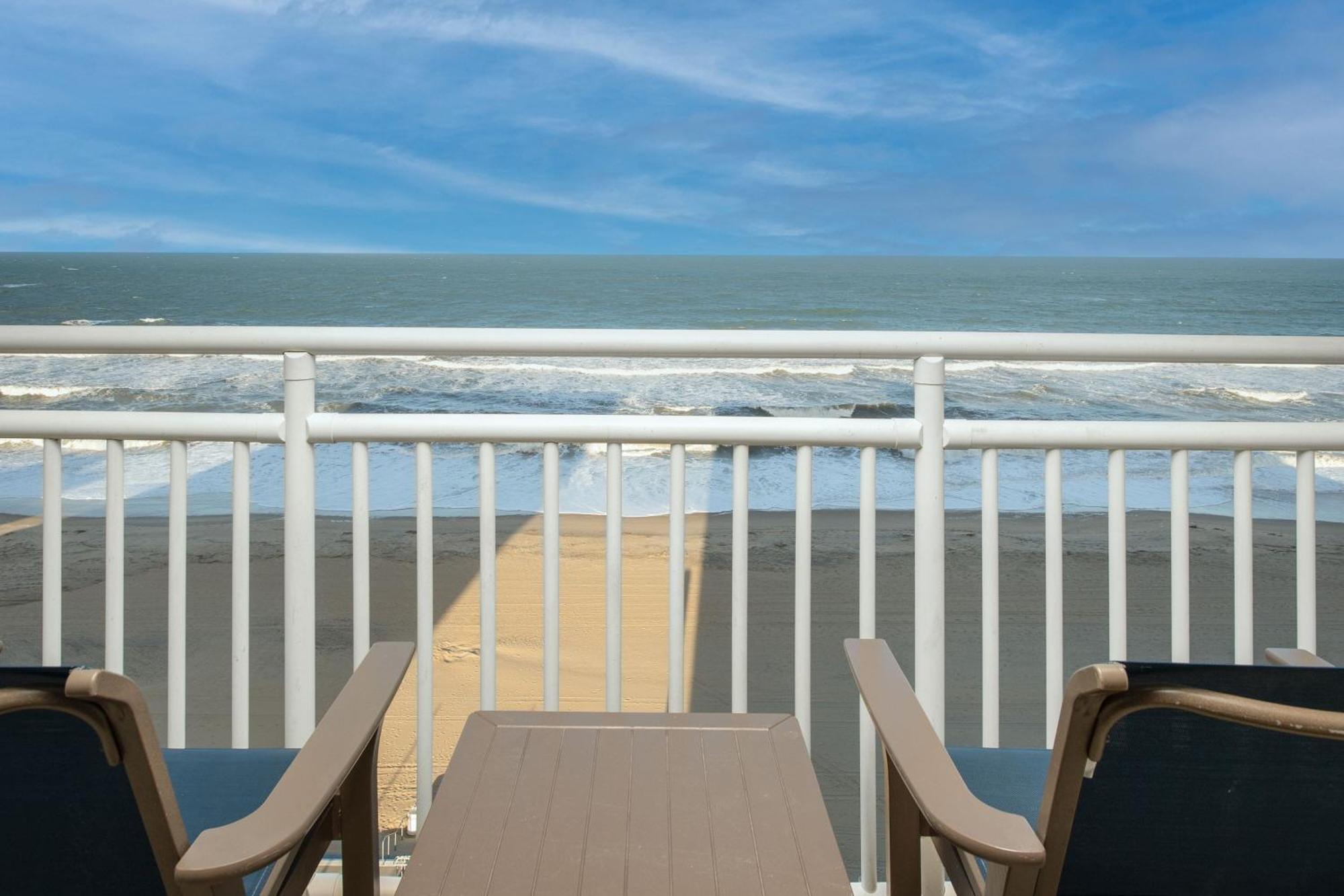 Hotel Courtyard Virginia Beach Oceanfront / North 37Th Street Extérieur photo